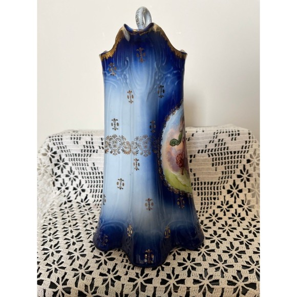 Signed Antique Victoria Carlsbad Pitcher with lid - Picture 4 of 7